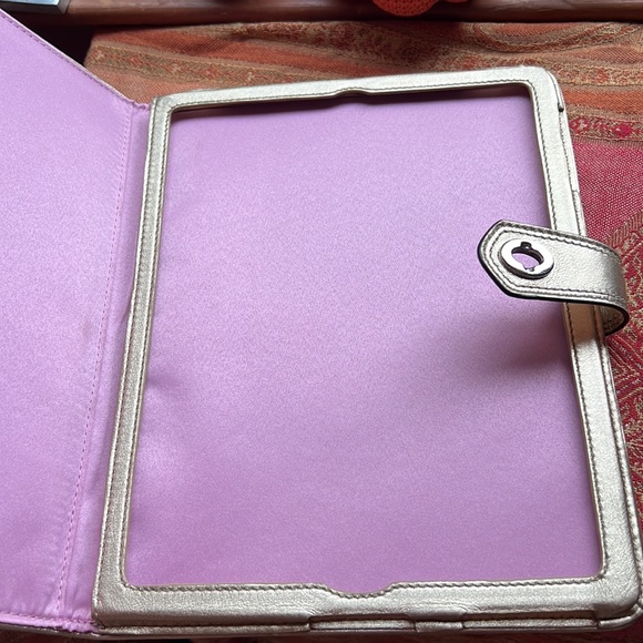 Gorgeous iPad Case 7.5”x 9.5” - Picture 3 of 6